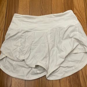 White lululemon high rise 2.5 inch size 0 speed ups